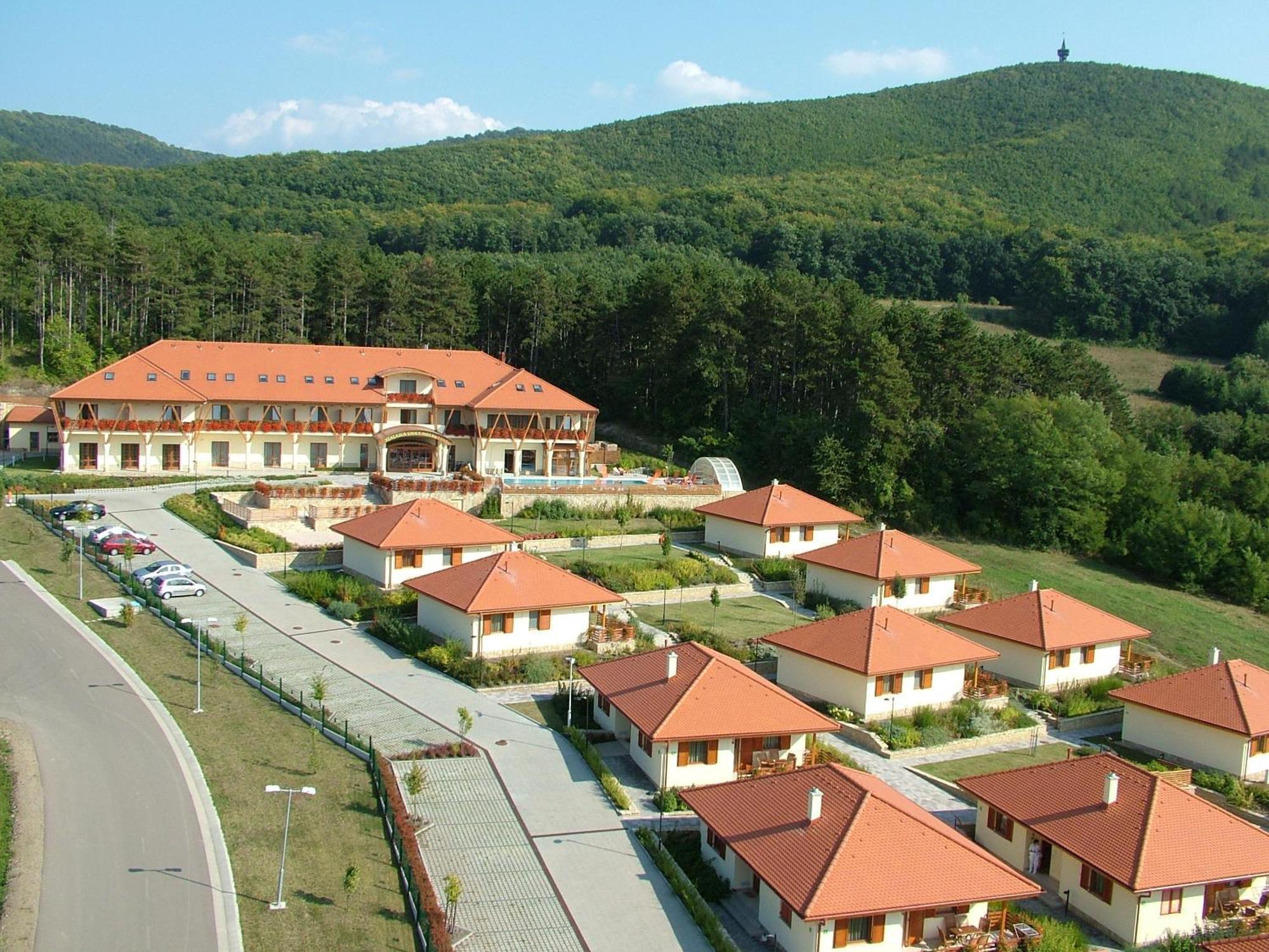 Hotel Szalajka Liget és 4*