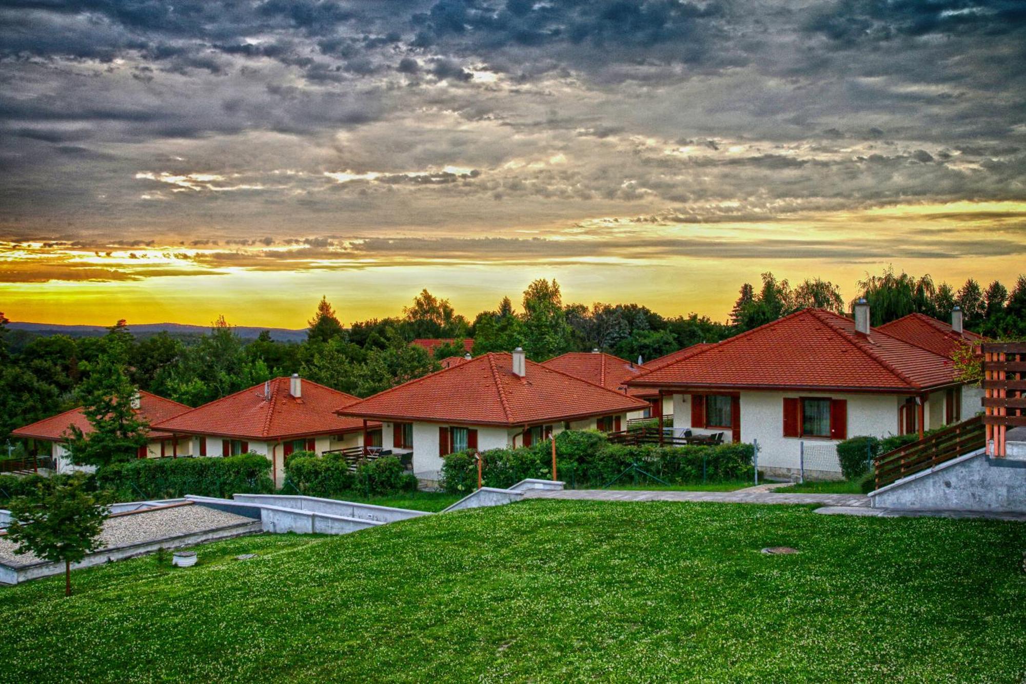 Szalajka Liget Es Apartmanhazak Hotel 4*
